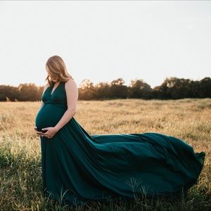 Stunning green maxi dress!